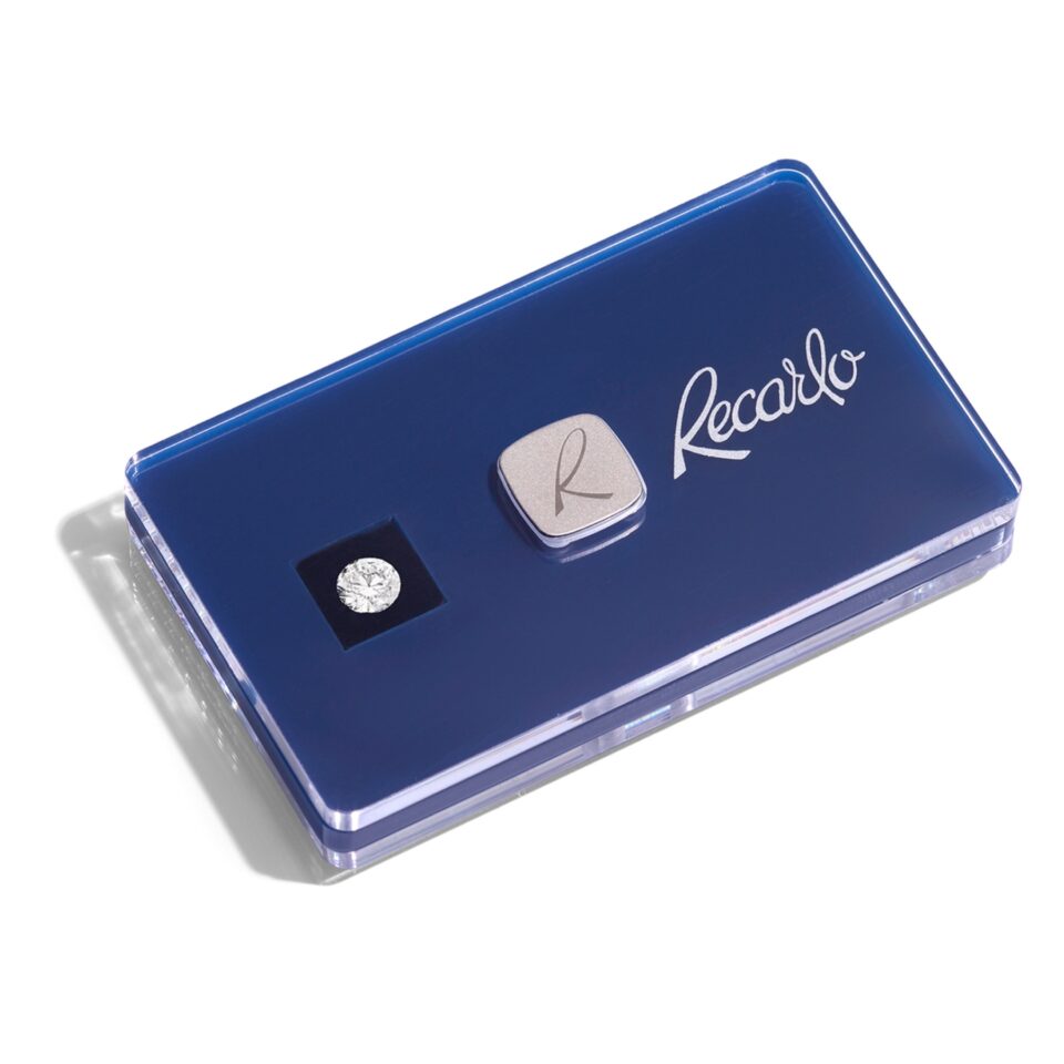 Vath&euml; Sealed Heart me Diamant n&euml; Ar t&euml; Bardh&euml;